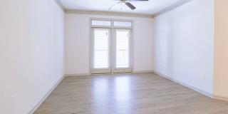 Station 92 at Woodstock Apartments Gallery 7