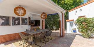 465 S Sherbourne Dr Gallery 24