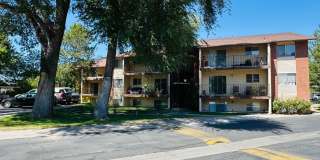 Spacious 2 bed/2 bath in Millcreek-**Move in Special-1/2 off first month** Gallery 11