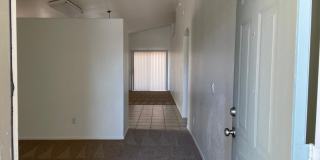 6831 S 33RD Drive Gallery 3
