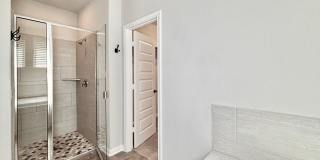 4 Bedroom Home with Pool in Kinder Ranch! Gallery 17