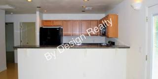 Modern 4 Bed 5 Bath Near UofA – Private Baths & Off-Street Parking Gallery 11