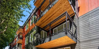 Beautiful Sand Point Condo with Pool & Garage Parking Gallery 1