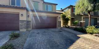 STUNNING 3 BEDROOM 3 FULL BATHROOM TOWNHOUSE IN GATED HOA COMMUNITY! STUNNING 3 BEDROOM 3 FULL BATHROOM TOWNHOUSE IN GATED HOA COMMUNITY! Gallery 1