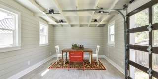 Beautifully remodeled 3 Bedroom Bungalow in Old Town Gallery 28