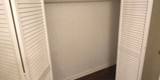 Three Bedroom House on Savannah Southside Gallery 11