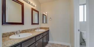 Gorgeous 2 Story Home Fully Upgraded – Move-In Ready!- 4 bedroom 3 bath Gallery 19