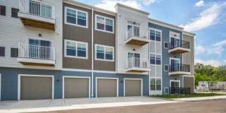 Promenade at Founders Square Gallery 21