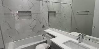 448 W Belden Ave Gallery 7