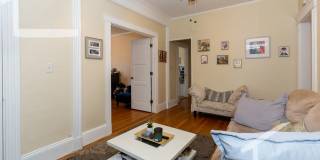Very spacious 3 bed in Brookline... Gallery 12