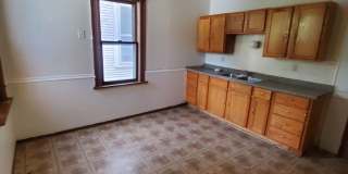 3 Bedroom Single Family Gallery 8