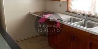 Huge Home For Lease Near Universities and Hendrick -4 Bedrooms and 2 Baths Gallery 5