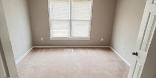Charming 3-bedroom, 2-bath townhouse Gallery 18