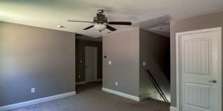 Beautiful 4 Bed 2.5 Bath Home in North Fayetteville Gallery 17