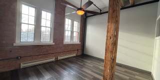 Oak Knitting Mill Apartments – Franklin Square Available Gallery 8