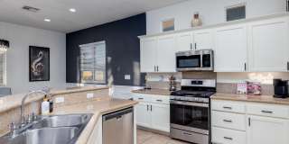 49527 Wayne Street Gallery 25