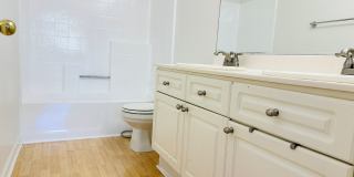 Spacious 4 Bedroom with Loft in Loma Linda Gallery 44