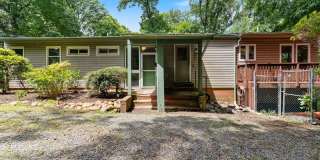 Spacious Mid Century Modern Arlington Home | Prime Location Near Clarendon & Metro Gallery 3