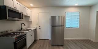 2 Bed 1 Bath Remodeled Unit in North Phoenix Gallery 7