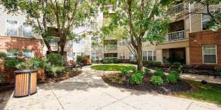 Resort-Style High View Townhome with 2-Car Garage, Private Office & Walkable Hunt Valley Location Gallery 52