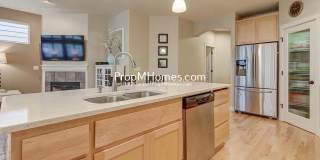 Luxury Four Bedroom Home in King City! Gallery 10