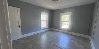 Large Single Family Five Bedroom Home! Large Single Family Five Bedroom Home! Gallery 24