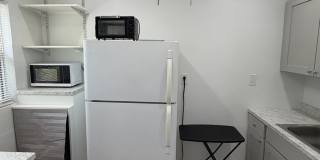 Completely renovated efficiency in Orlando Gallery 9