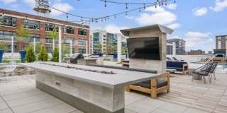 886 West Adams Street Gallery 18