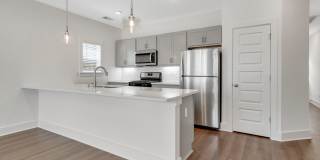 Spacious 2-Bedroom Home with Bonus Room Gallery 7