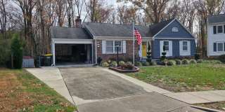 7009 LAMP POST unit: B Gallery 14