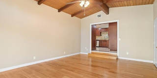 12111 Hammack Street Gallery 19