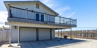 Oceano 3 Bedroom / 2 Bath Home Gallery 1