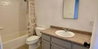 4 Bedroom in Mountain View-11348 E 24th Ln Gallery 15