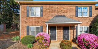 3-Bedroom Townhome Just Minutes From Downtown Hickory! Gallery 1