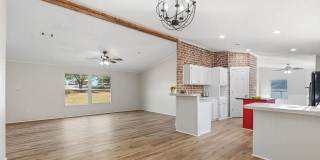 Spacious 3BR House in Melissa Gallery 1