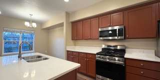 Cozy 1 Bedroom Condo!! Move In Ready! Gallery 10