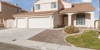 Large Silverado Ranch home with pool Gallery 1