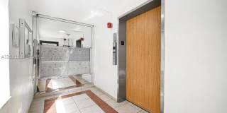 1334 Collins Ave Gallery 29