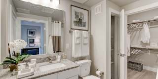 Riverhaus Creekside Apartments Gallery 6