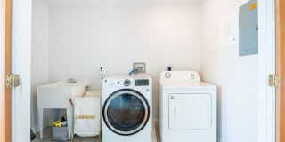 573 Wolcott Avenue Gallery 38