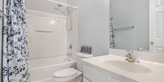 Beautifully Updated 3BR/3BA Coastal Townhome in Prime Location! Gallery 17