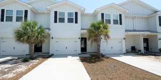 * MOVE IN SPECIAL *Newer Townhome in Destin Gallery 3