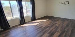 8213 W Quail Avenue Gallery 35