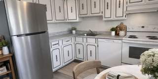 Available this July! 2 Bedroom Apartment in Jefferson Trace. Call us to schedule a tour! Gallery 1