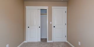 Garage, Backyard, 3 Bedroom - Now Leasing Gallery 10