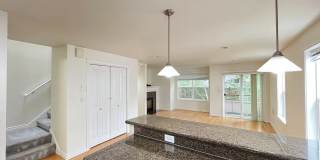Great town house for rent Gallery 11