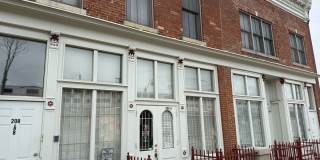 204 E Washington Street unit: 204 Gallery 1