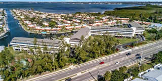 9604 CORTEZ ROAD W Gallery 64