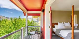 ***1,000 Off 1st Month rent if Lease signed by 9/1*** Light filled 3BD/3BA townhome Gallery 18