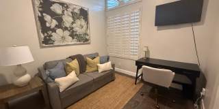 22410 North 46th Place Gallery 10